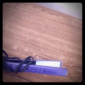 Remington hair straightener